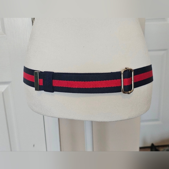 Authentic GUCCI Monogram GG Navy Blue Waist Bag or Crossbody - Picture 3 of 15